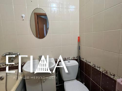 квартира за адресою Василя Нікітіна вул., 15