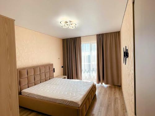 квартира за адресою Роксоляни вул., 18