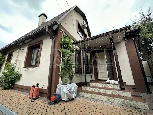 будинок за адресою с. Петропавлівська борщагівка, Петропавлівська Борщагівка