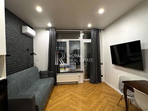квартира за адресою Олени Теліги вул., 25