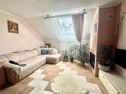 квартира за адресою Коновальця вул., 3