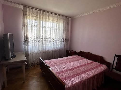 квартира за адресою Гната Хоткевича вул., 85/2