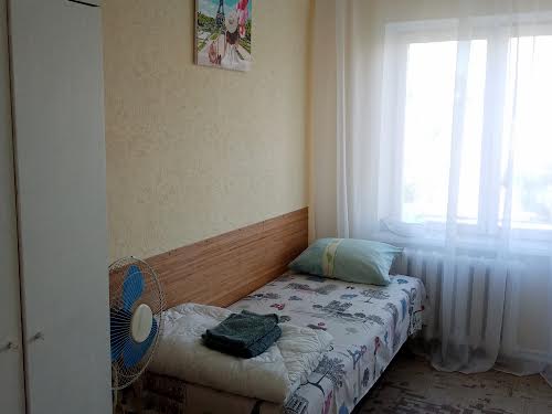 кімната за адресою Юності вул., 9