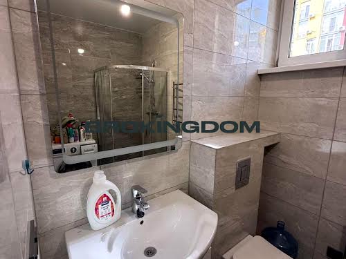 квартира за адресою Регенераторна вул., 4 к1-9