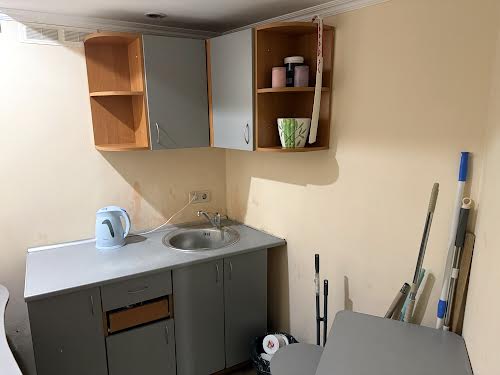 комерційна за адресою Дмитра Вітовського вул. (), 16