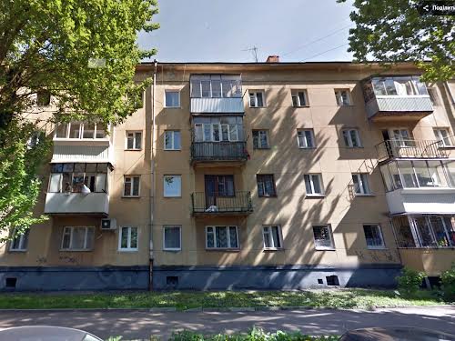 квартира за адресою Квітнева вул., 5