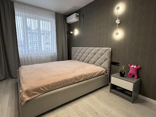 квартира за адресою Височана вул., 18