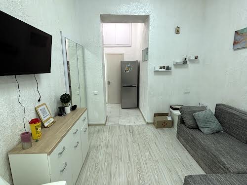 квартира за адресою Разумовська вул., 22/1
