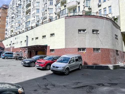 комерційна за адресою Дмитрівська вул., 48-Г