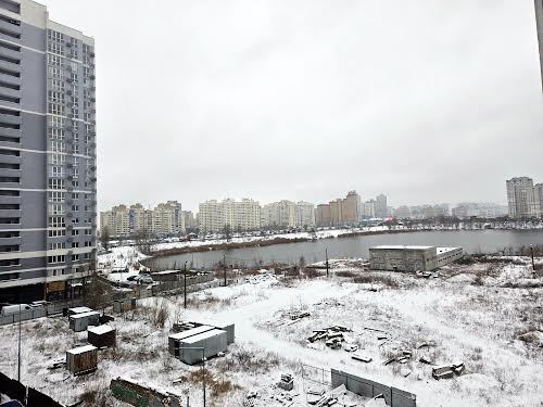 квартира за адресою Ревуцького вул., 40б