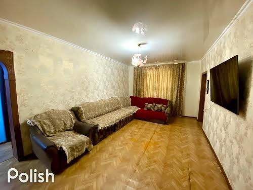 квартира за адресою Бажова вул., 8