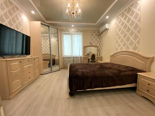 квартира за адресою Гагаріна, 10