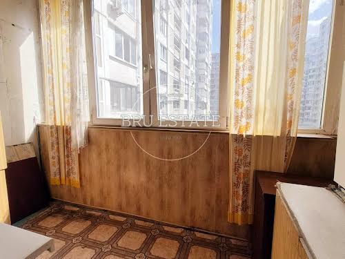 квартира по адресу Червоной Калины просп. (Владимира Маяковского), 89