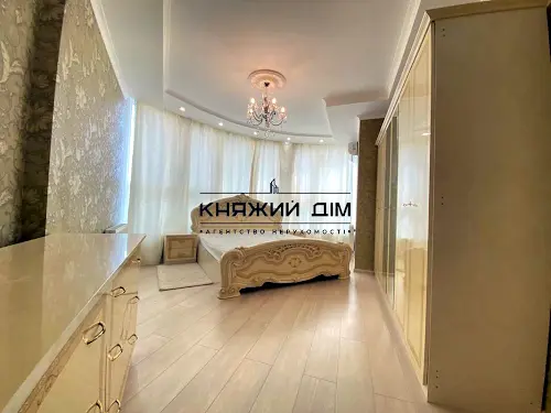 квартира за адресою Михайла Максимовича вул. (Онуфрія Трутенка), 3-Д