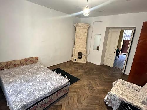 квартира за адресою Шпитальна вул., 28