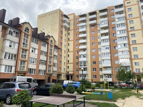 квартира за адресою Гайдамацька вул. (Марфи Струтинської), 13-Б