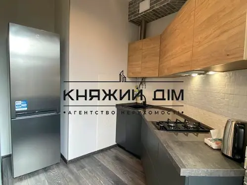 квартира за адресою Шовковична вул., 18-Б