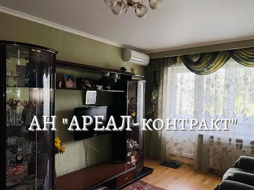 квартира по адресу Комарова ул., 27