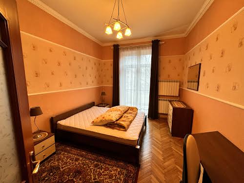 квартира за адресою Соломії Крушельницької вул., 23