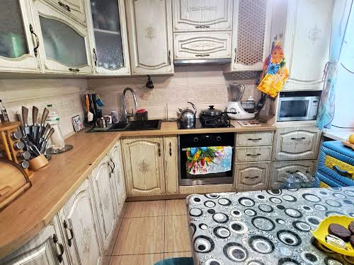квартира за адресою вул. Прикордонна, 80