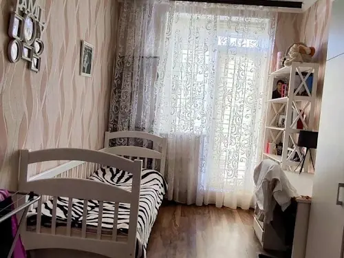 квартира за адресою Перлинна вул., 3
