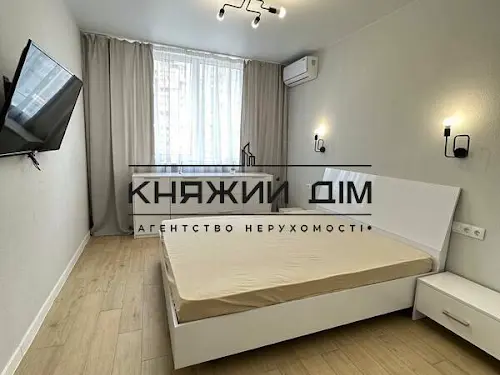 квартира за адресою Ревуцького вул., 40-Б