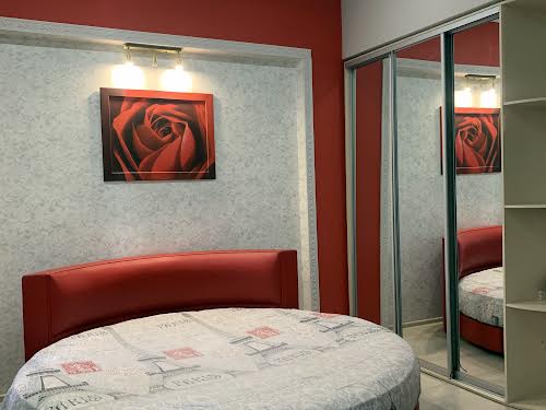 квартира за адресою Садова вул., 18