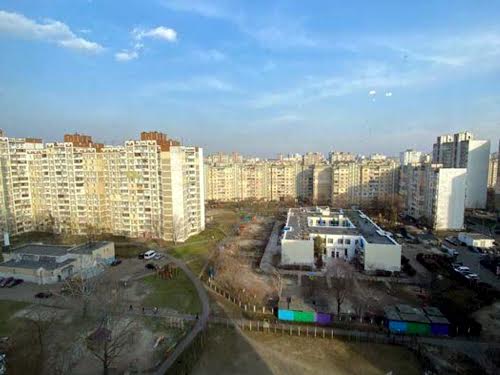 квартира за адресою Ревуцького вул., 18-А