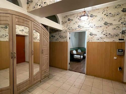 квартира за адресою Середньофонтанська вул., 32
