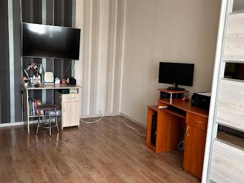 квартира за адресою Металургів вул., 10