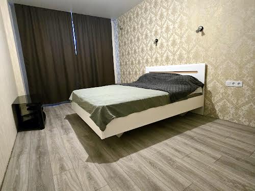 квартира за адресою Машинобудівників вул., 16