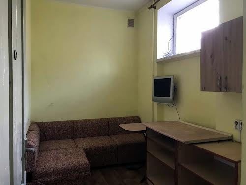 комерційна за адресою Петра Калнишевського вул., 4А