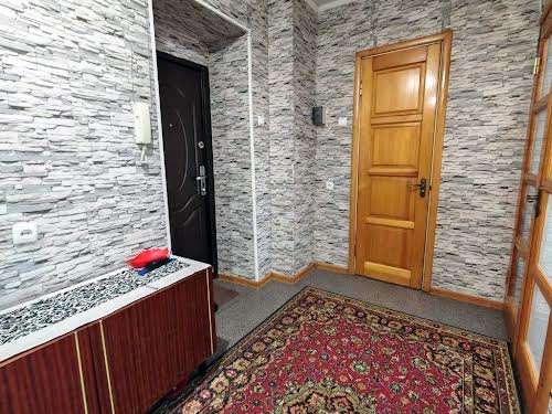 квартира за адресою Євгена Чикаленка вул., 68а