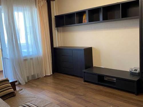 квартира за адресою Ревуцького вул., 18-А