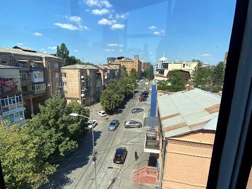 квартира по адресу Левка Лукʼяненка ул. (Василия Жуковского), 7