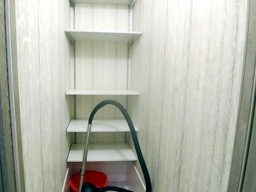 квартира за адресою Дніпровська набережна вул., 9