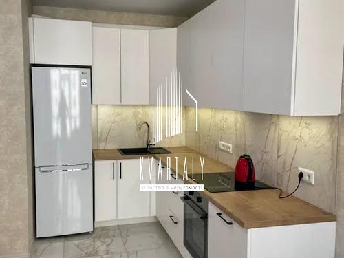 квартира за адресою Любомира Гузара просп. (Космонавта Комарова), 9Б