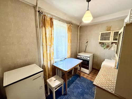 квартира за адресою Олександра Довженка вул., 8
