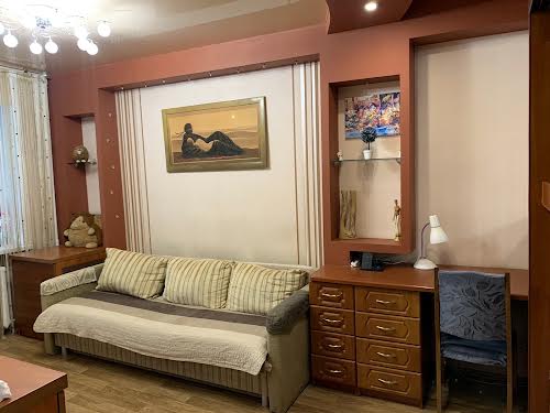 квартира за адресою Новодарницька вул., 27