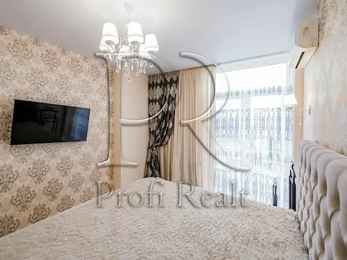 квартира за адресою Регенераторна вул., 4к8