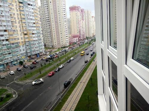 квартира за адресою Софії Русової вул., 7