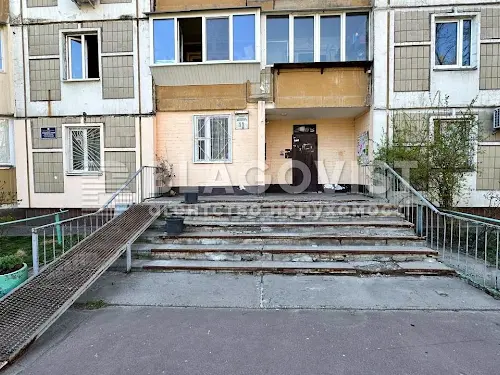 квартира за адресою Володимира Висоцького бульв., 11