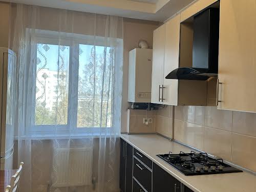 квартира за адресою Дачна вул., 66