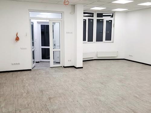 комерційна за адресою Львів, Залізнична вул., 21