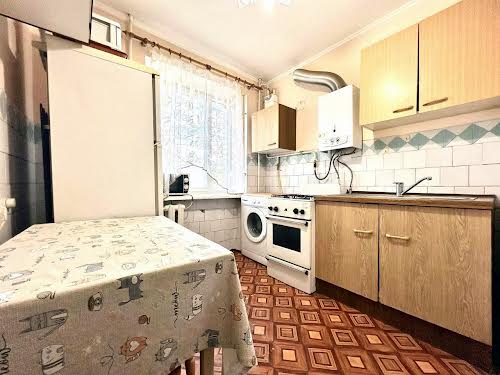 квартира за адресою Михайла Максимовича вул., 3