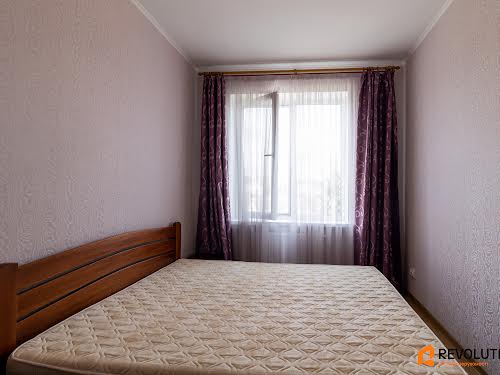 квартира за адресою Михайла Матюшенка вул., 16