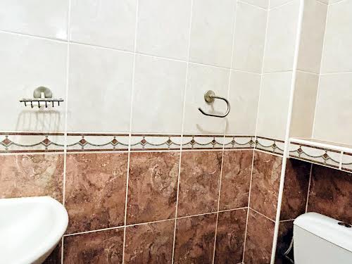 квартира за адресою Ревуцького вул., 42Б