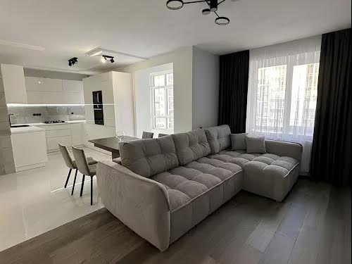 квартира за адресою Олександра Довженка вул., 21