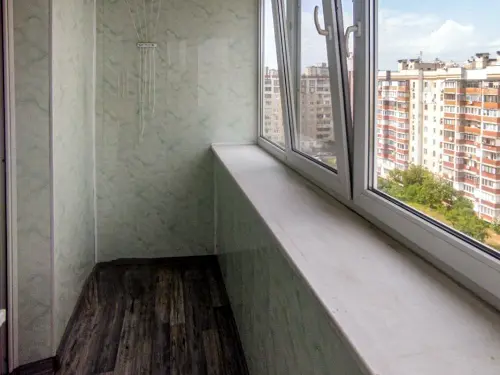 квартира за адресою Червоної калини, 65