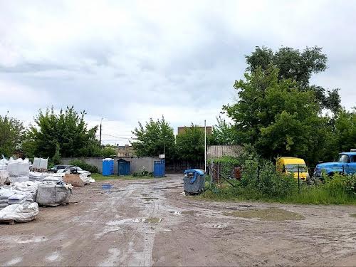 коммерческая по адресу Азейбаржанська, 25